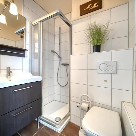 - Haus N, App 0n0402 Apartment *